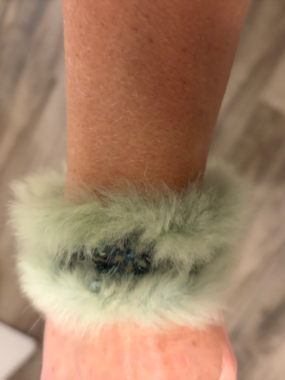 Fluffy Mint Green Fur RhinestoneFlowers Bracelet - Unbranded